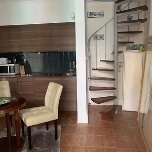 Apartment Terrace Principe Real, Lisbon